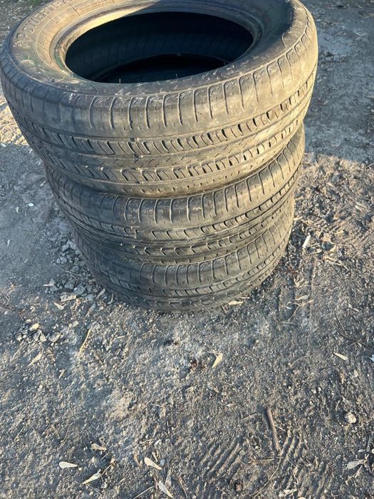 Продам 4 летние шины 185/65R14