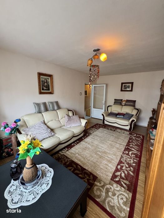 Apartament 4 camere, 80 mp, zona Central