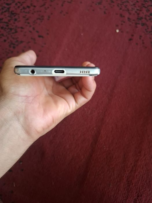 Samsung A52  5G sotiladi