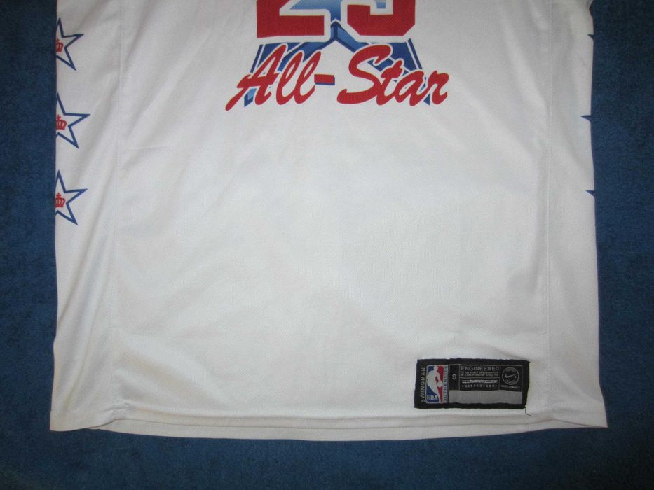 Maiou baschet Jordan, NBA All Star, masura S, Nike Dri Fit  stare buna ( Atentie! are cateva fire agatate, imperceptibile)