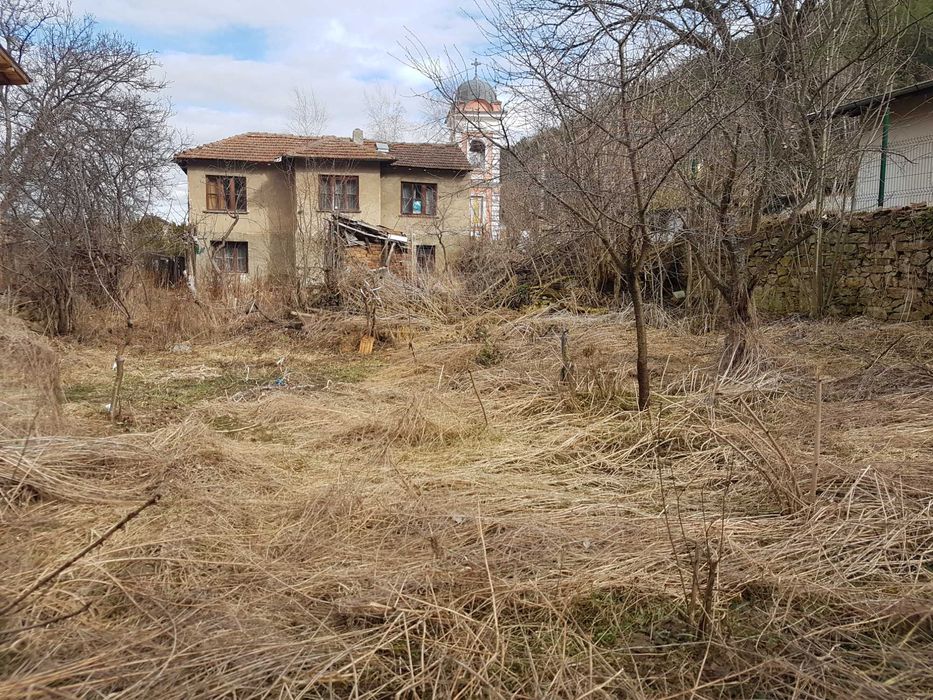 Продава се Къща в Брезник - 124 кв.м за 402 €/кв.м - Снимка #2