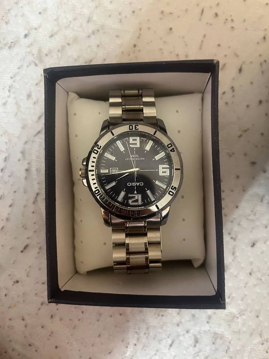 Продам часы "CASIO"