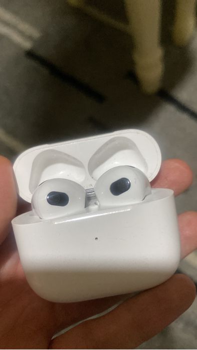 Airpods airpots продам оригинал