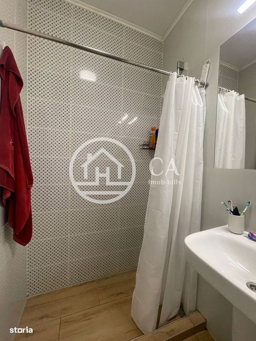 Apartament cu 3 camere de vanzare in Prima Universitatii, Oradea