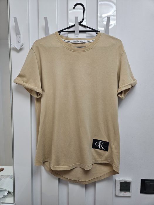 Tricou Calvin Klein original  S

Culoare nude.

De preferat pr