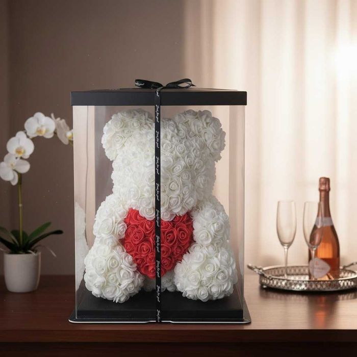 Луксозно Мече от Рози Rose Bear в Подаръчна опаковка