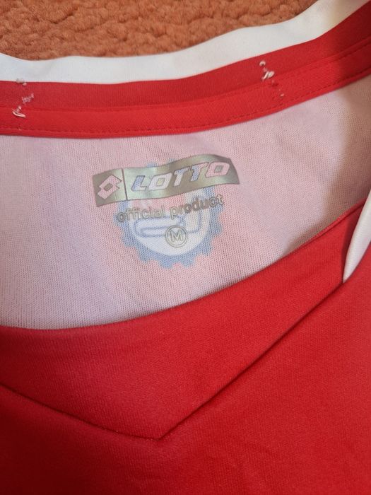 Oригинална футболна фланелка на AC Monza.