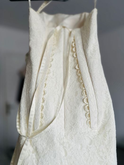 Rochie de Mireasă – Dantelă Fină& Corset Ajustabil – Stare Impecabilă