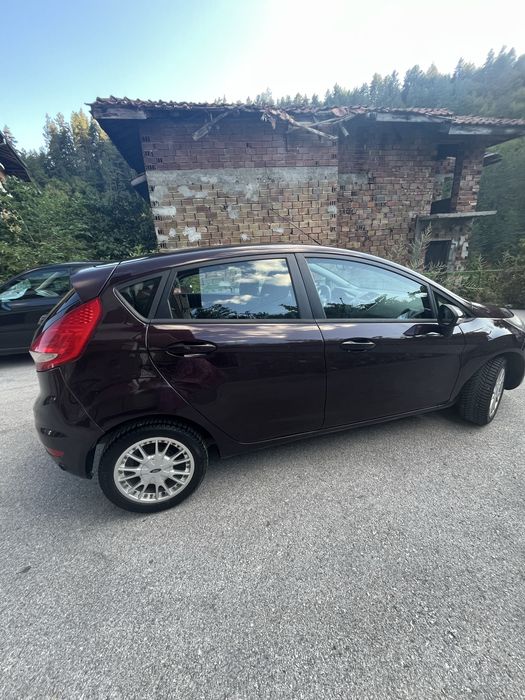 Ford fiesta бензин/газ