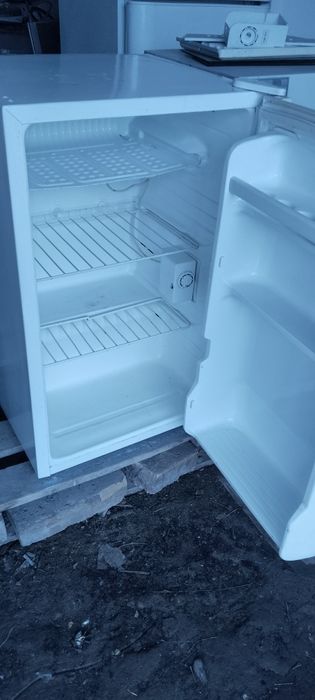 Мини Холодильник в рабочем состоянии