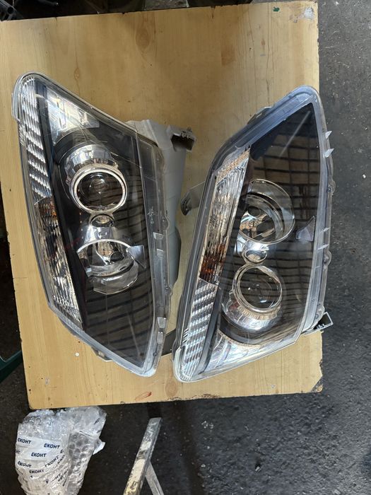 Isuzu D Max 2014 година Фарове