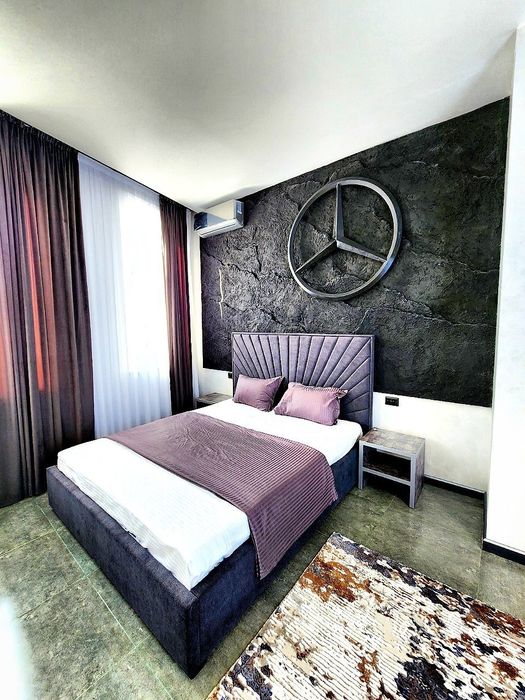 Оила ва Улфатлар учун AMG MERCEDES  18 кишилик