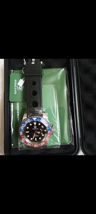 GMT часы от "STEEL DIVE"