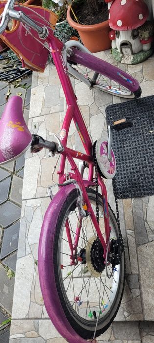 Vand Bicicleta varsta  6-9 ani  din decathlon