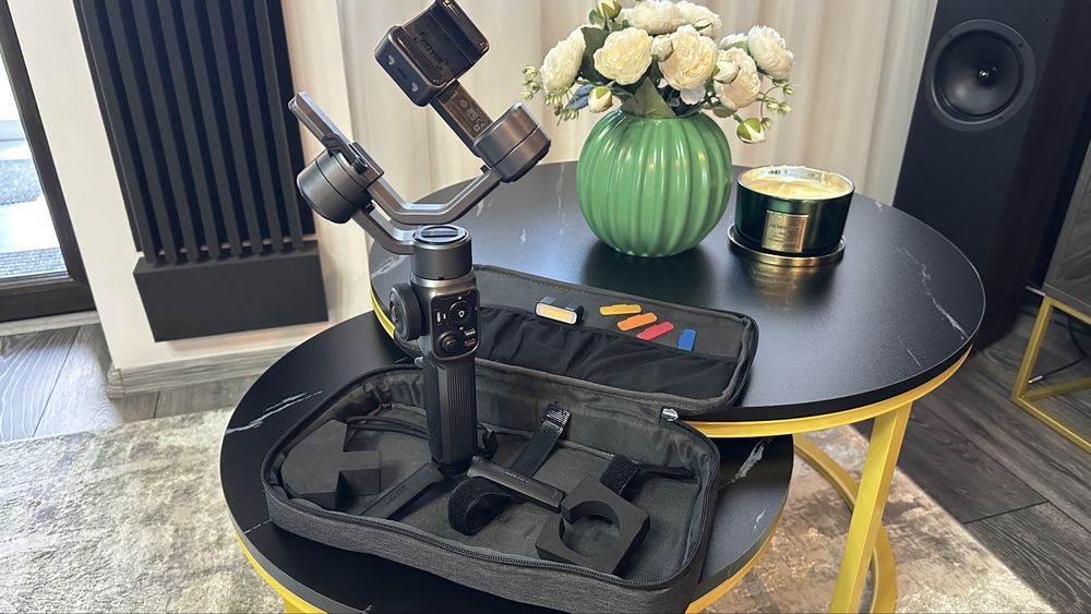 Gimbal Zhiyun Smooth 5 excelent pentru telefoane mari