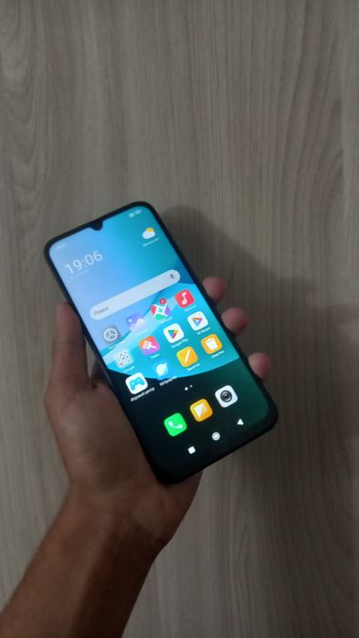 Телефон Xiaomi Redmi 15c
