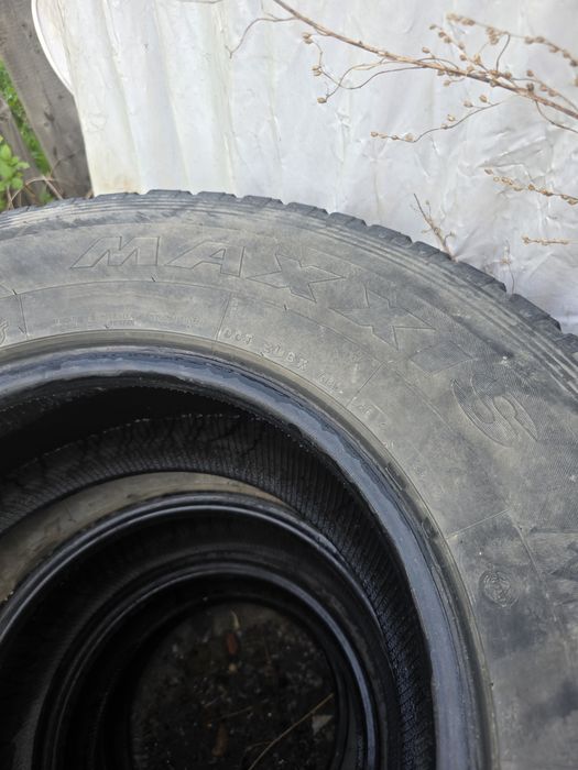 Шины maxxis  r16