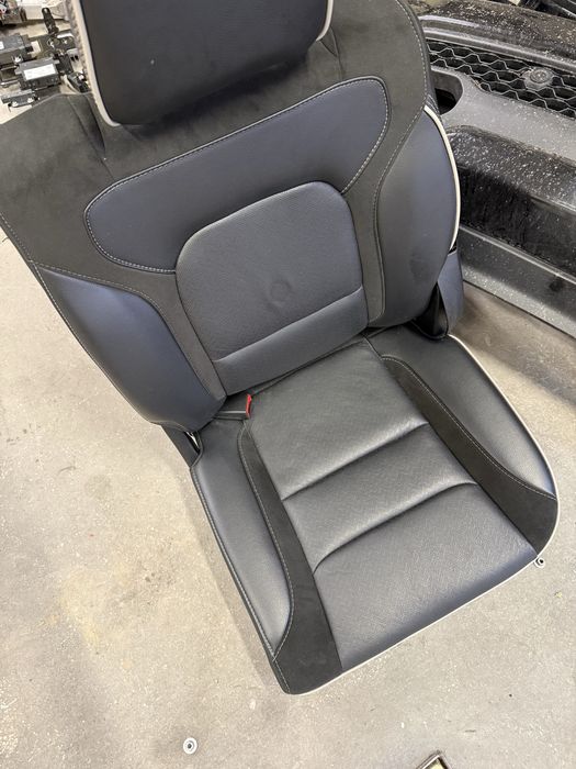 Салон за Dodge Ram 1500 Laramie edition Gen5 2020-2026 ( кожен електрически сало ) ( седалки кори )