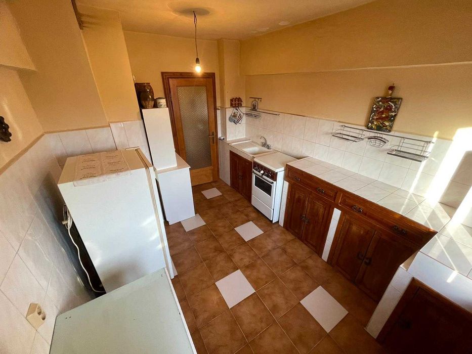 Vand apartament 2 camere decomandat cartier Traian