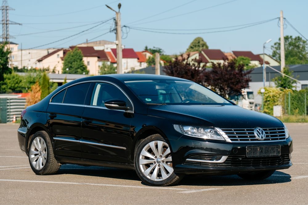 VOLKSWAGEN Passat CC