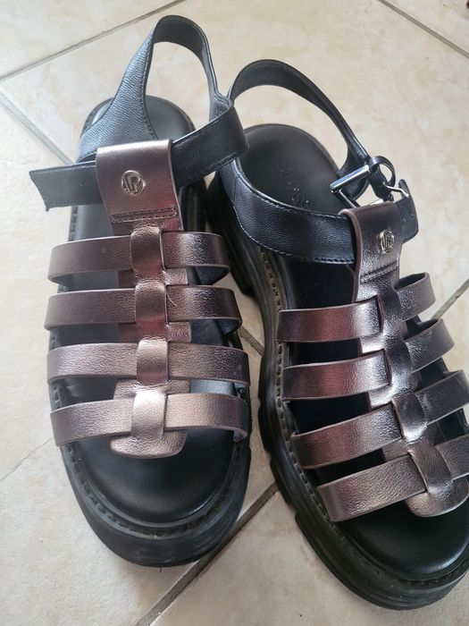 Sandale piele marimea 38
