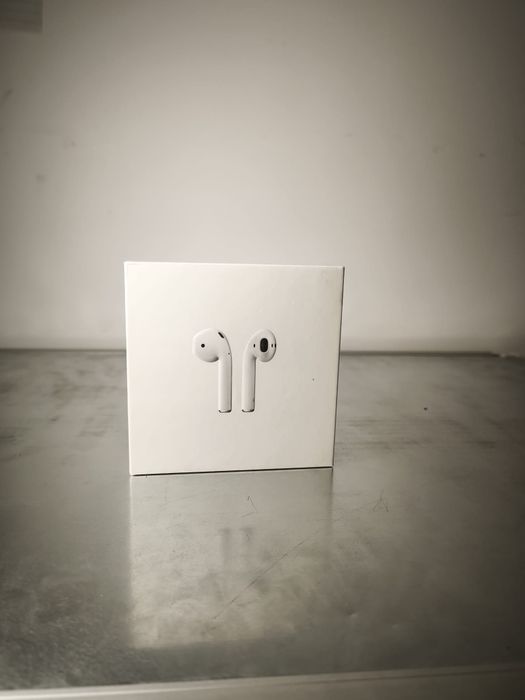 AirPods 2 - Noi, Sigilate