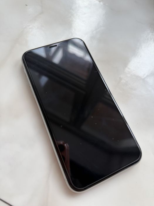 iPhone Xr 64 gb 16 iOS