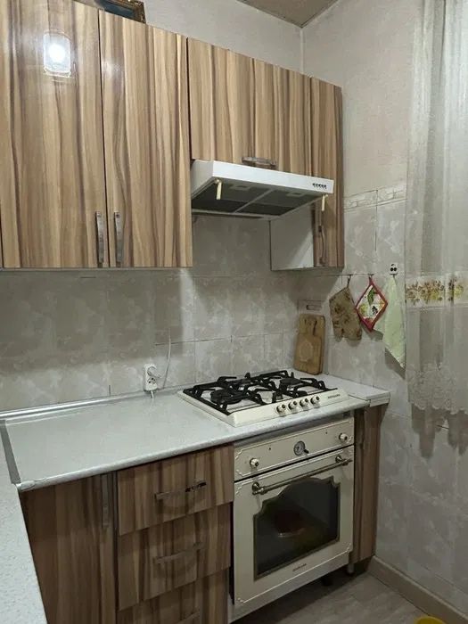 Продается 2 комнатная Чиланзар Ц Райхон