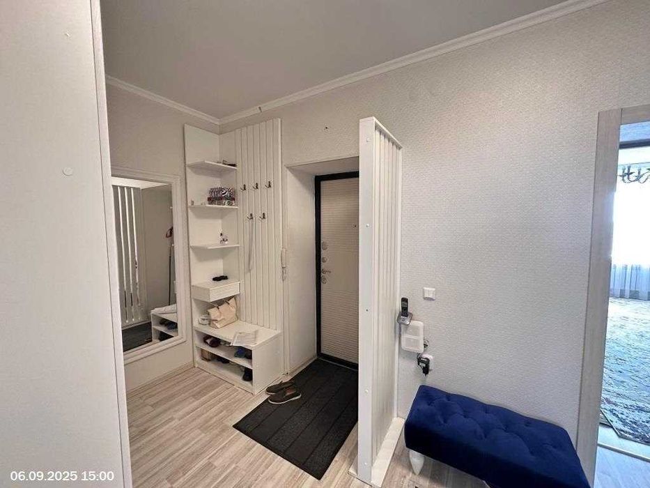 2-комн. квартира, 72.7м², 8-й микрорайон.