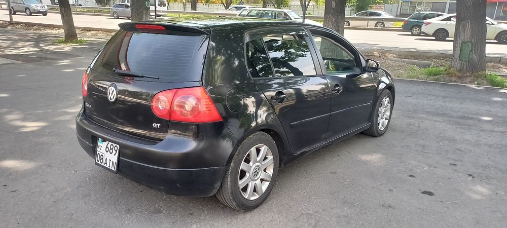 Фольскгваген Гольф 5