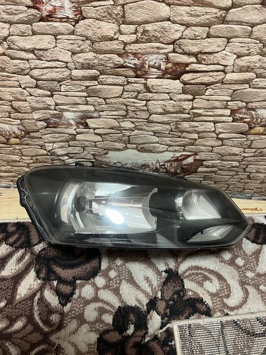 Поло передние фары