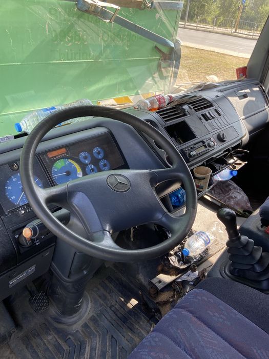 Мерцедес Атего 815 падащ борд