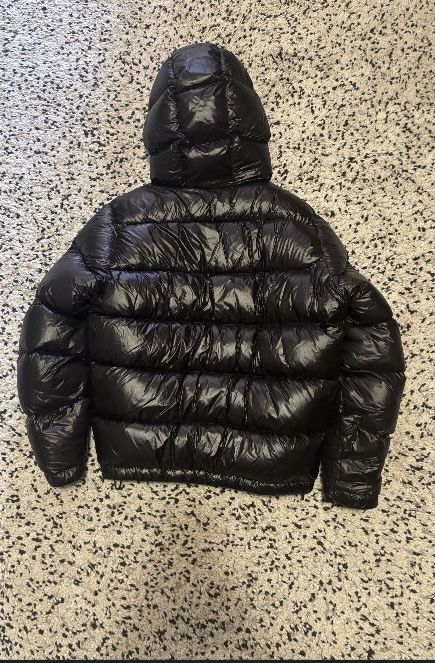 Яке Zara.