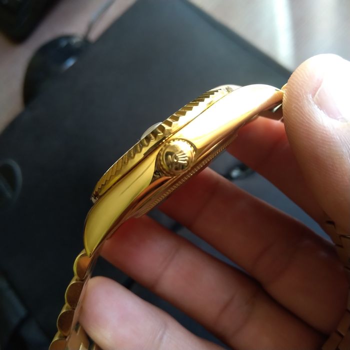 Часы rolex daydate мужские продам