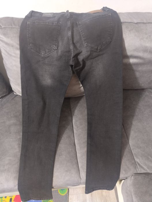 Blugi noi dsquared 2 ORIGINALI