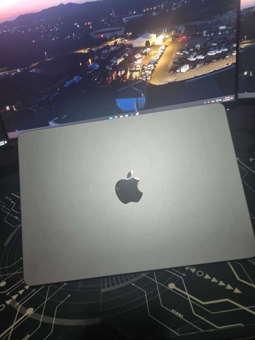Macbook Air M2 - 512gb SSD - 8gb Ram - 100% baterie