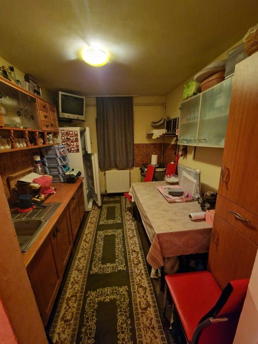 URGENT Propietar vând apartament cu 2 camere etaj 1