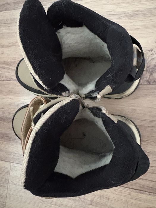 Продам зимние детские сапоги