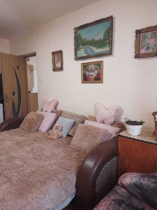 Vând apartament cu 2 camere in Abrud