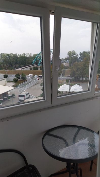 Inchiriez apartament 2 camere situat in centru nou