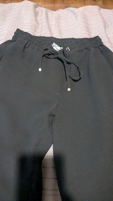 Черен панталон H&M