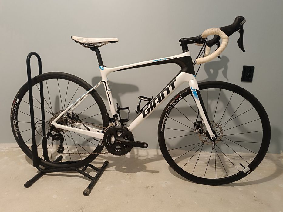 Giant Defy Advanced 2 (Размер M) – Карбон