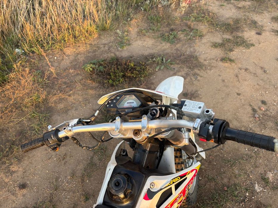 Продаю мотоцикл FMZ 06