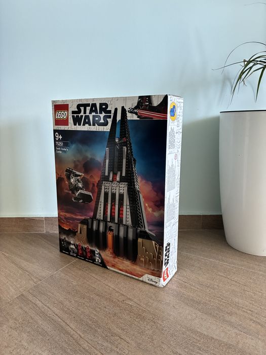LEGO 75251 Darth Vader's Castle