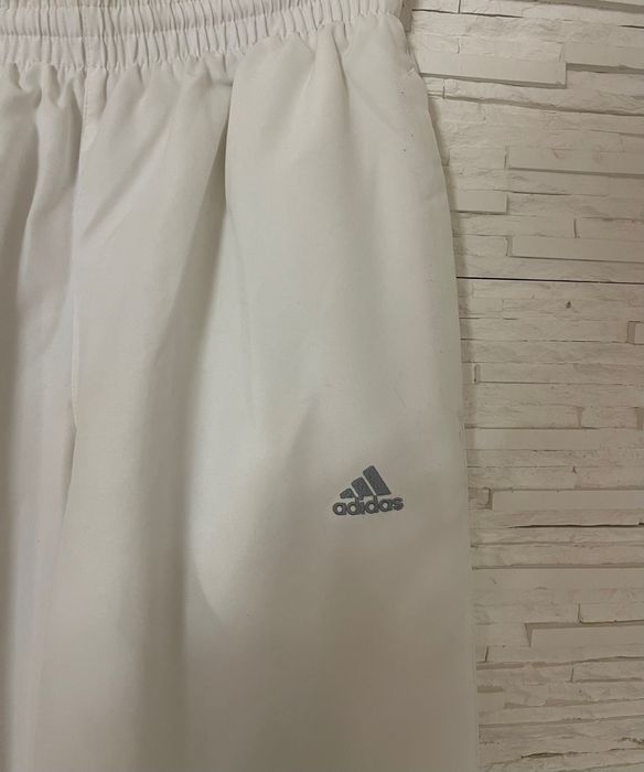 Vand pantaloni adidas albi