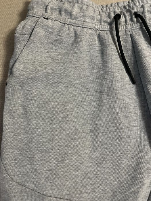 Оригинално долнище Nike tech