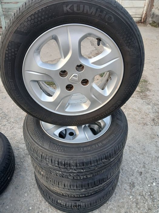 Set 4 jante cu anvelope de vara 185 65 15 Kumho Dacia Logan Mcv 4x 100