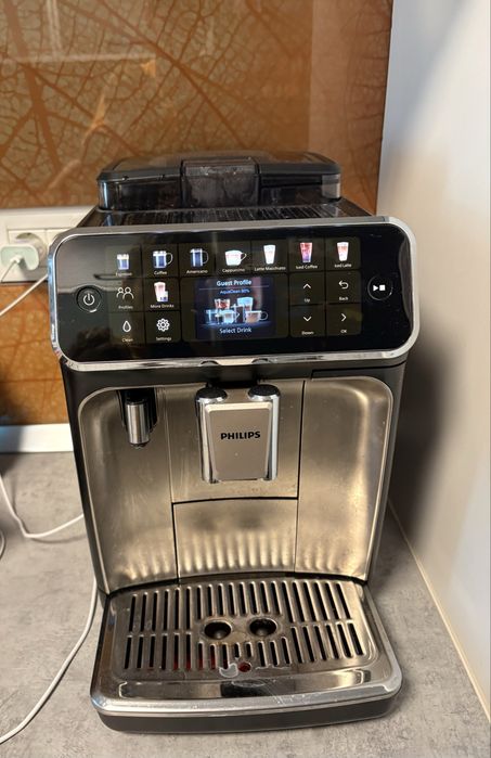 Espressor original Philips seria 5500 Latte Go cu garantie