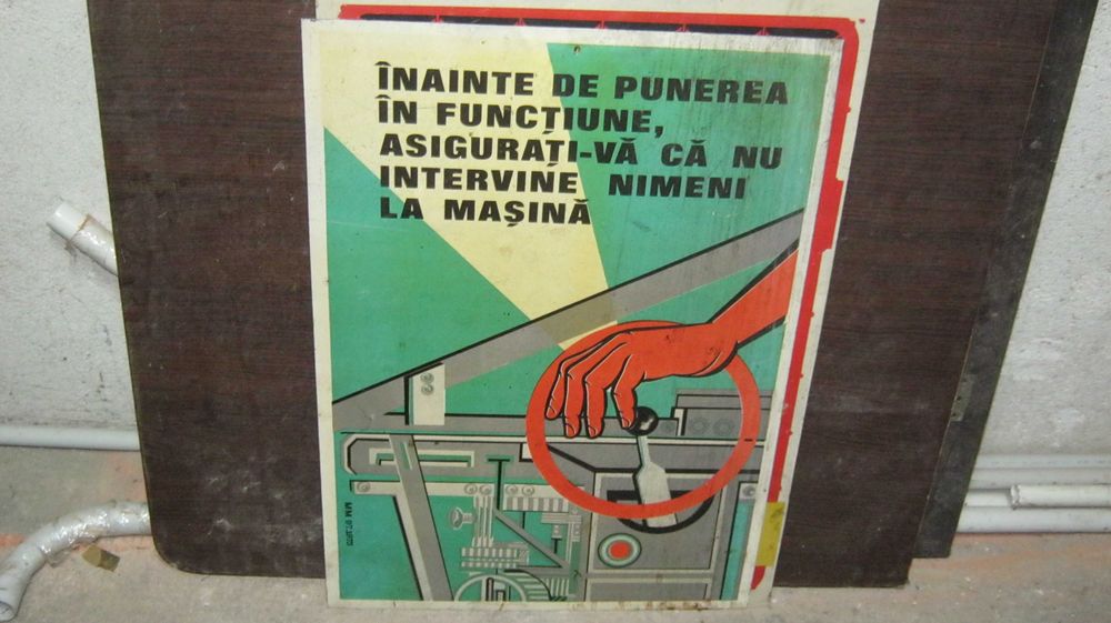 Table PROTECTIA MUNCII,comunism,anii '70.(36X53,5cm)