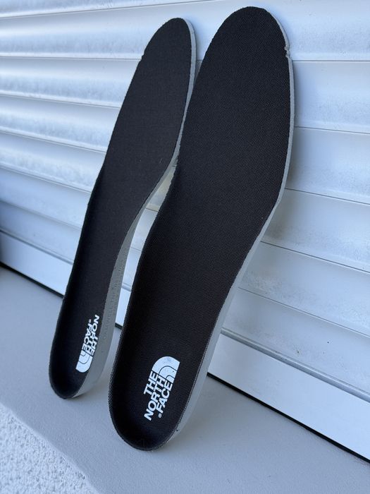 Обувки North Face Clyffe черни